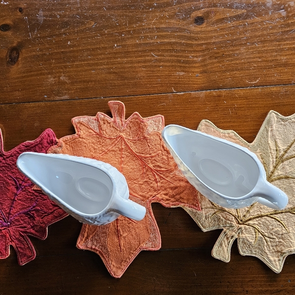 Gravy Dish - Picture 3 of 5